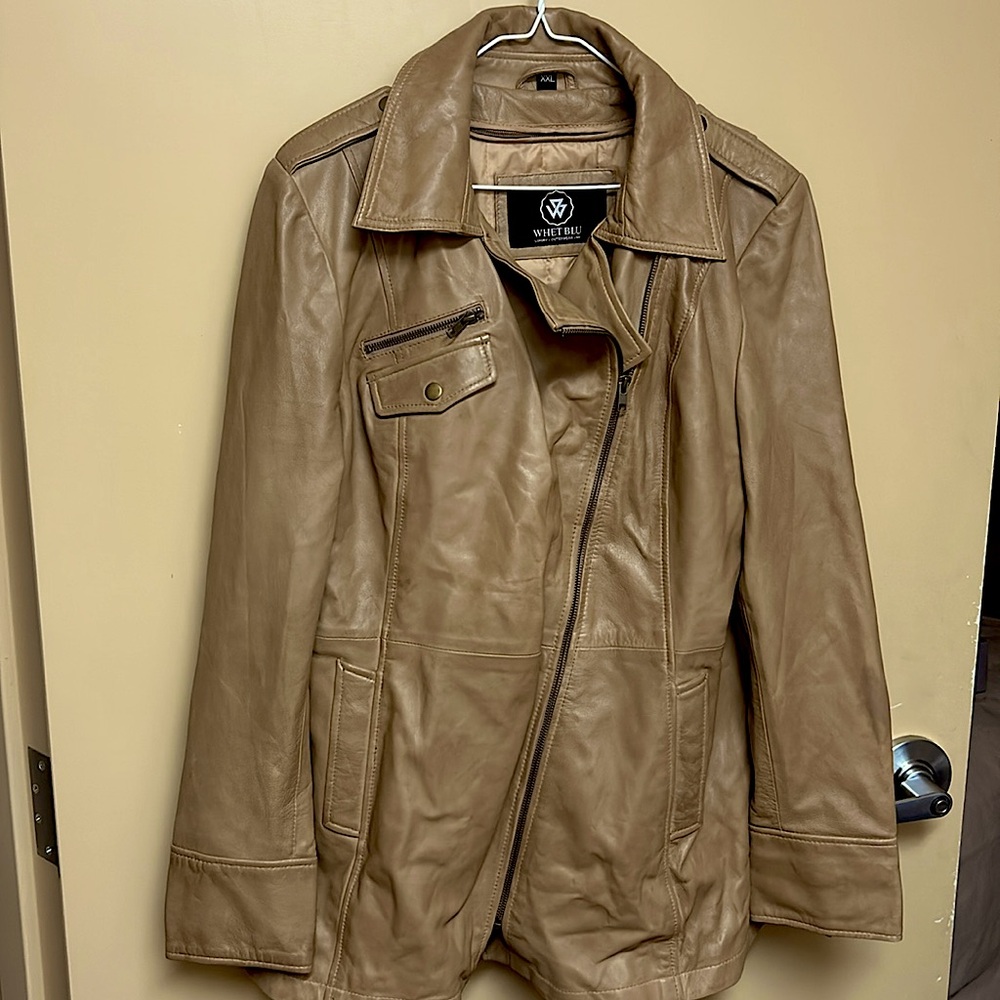 Whet Blue Luxury • Outerwear • NY Genuine Leather Coat 🧥